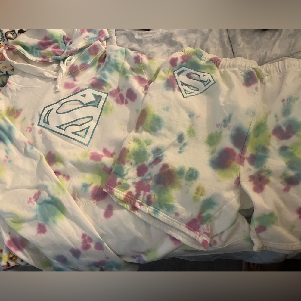 DC Tie-Dye Hoodie & Shorts Set in White with Pastel Green, Purple, Pink
